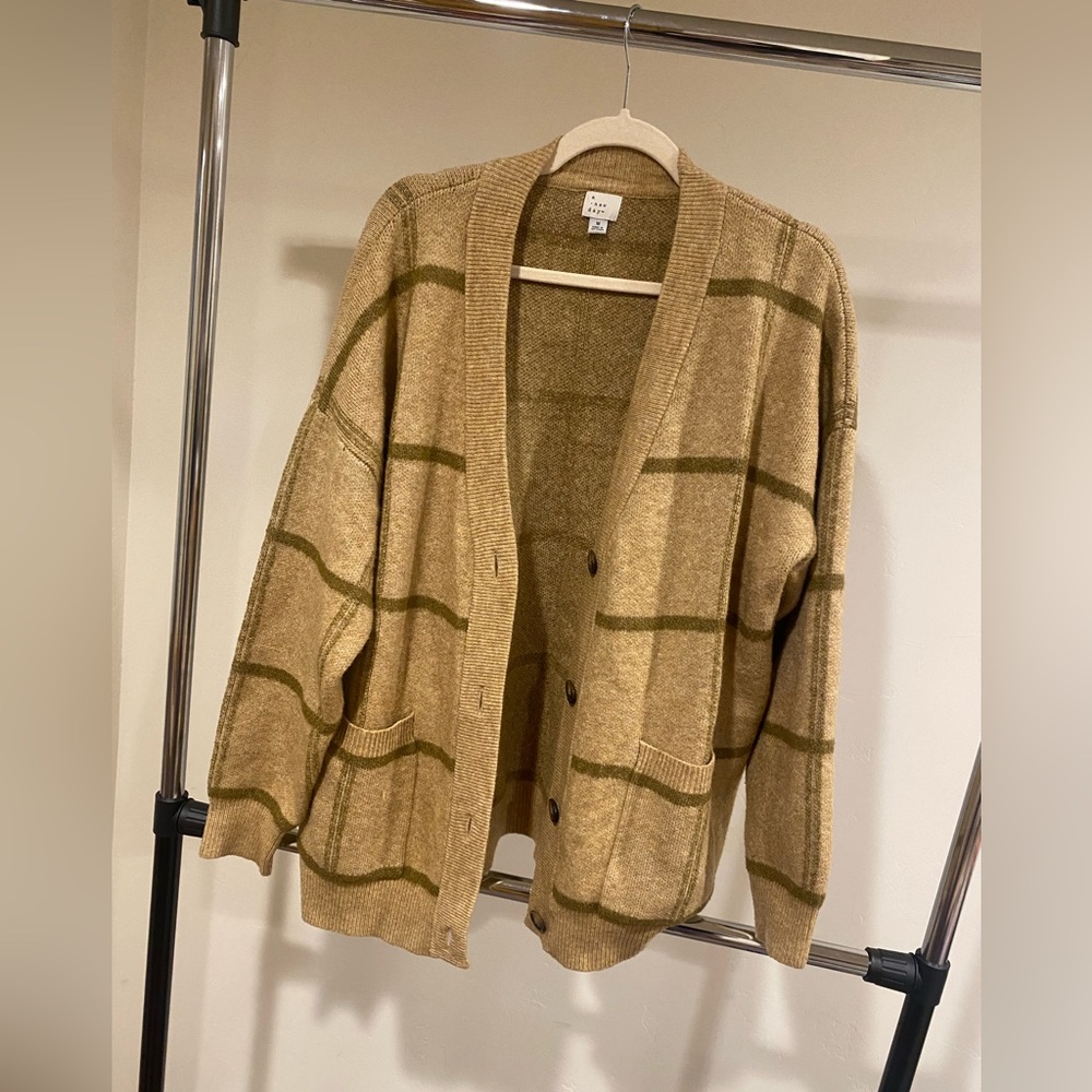 Women’s cardigan!